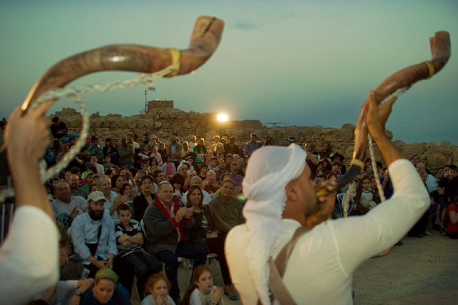 חנוכה 2010 סיום כתיבת ספר תורה (36).jpg